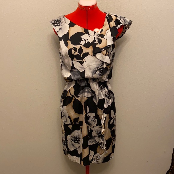 WHBM Silk Floral Ruffled Dress - 0 - Picture 1 of 6